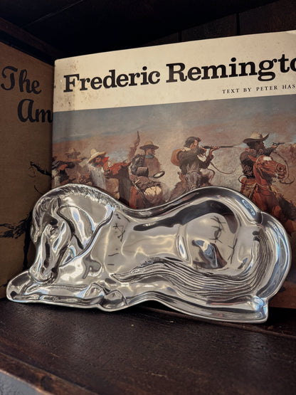 The Horse Tray